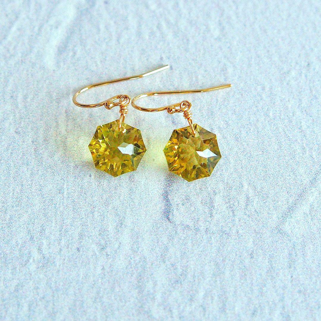 専用　宝石質✨オリーブクォーツ　コンケーブ　ソレイユ　ピアス　14kgf　A