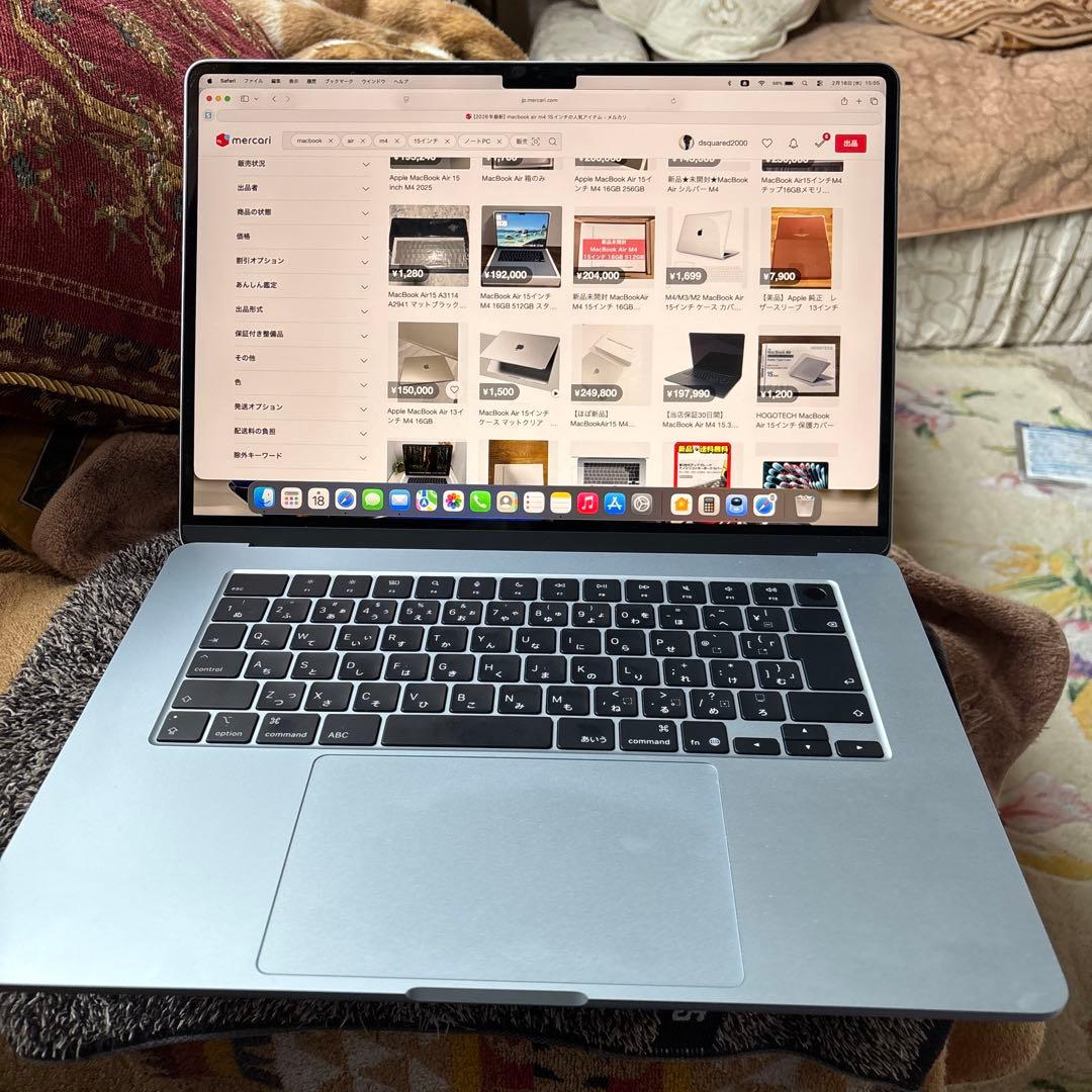 Mac book Air15インチＭ4チップ　2025