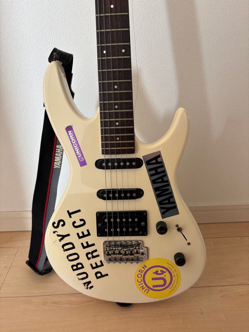YAMAHA エレキギター ホワイト 初心者OK カスタムベース ステッカー有
