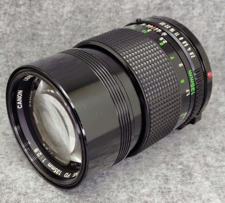Canon NFD135mm F2.8　マニュアルフォーカスレンズ