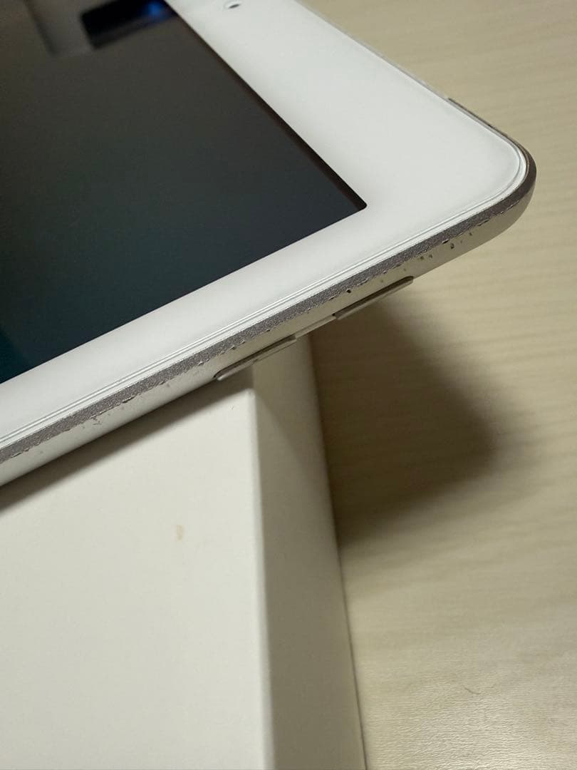 Apple iPad (第6世代) 128GB Wi-Fi セルラーモデル