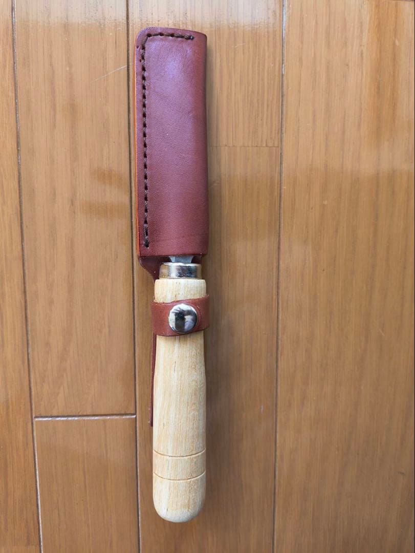 オーボエリードナイフ(右)