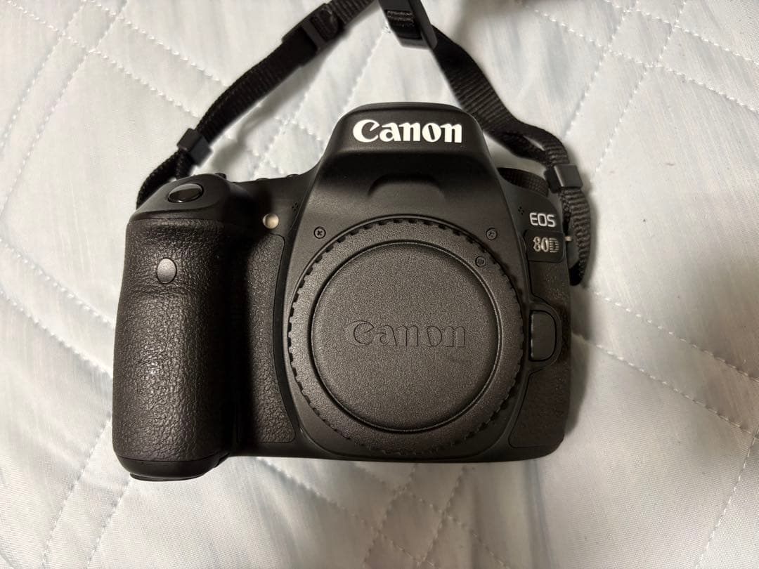 CanonEOS 80D デジタル一眼レフEFS18-135 IS USMセット