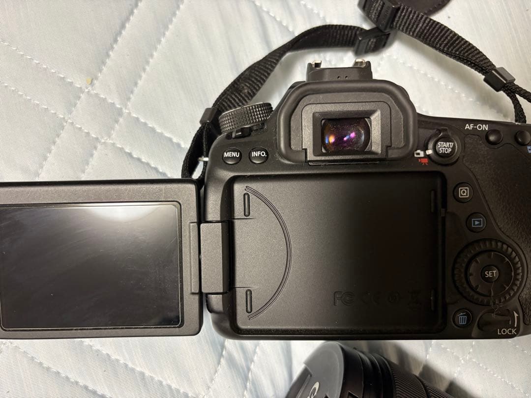 CanonEOS 80D デジタル一眼レフEFS18-135 IS USMセット