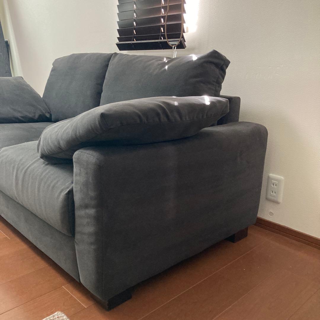 送料込　ソファ　2人掛　NOYES スウェード調ファブリック　チャコールグレー