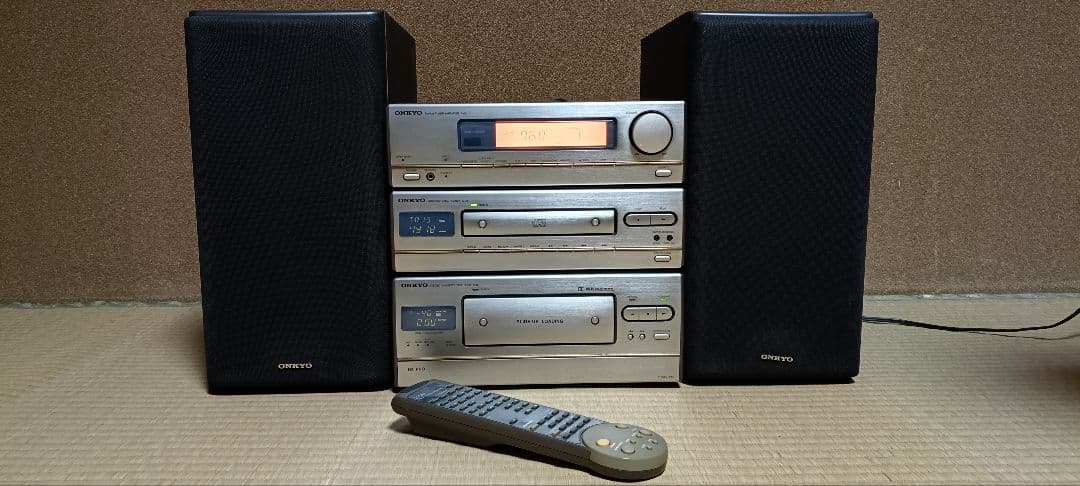 【希少】ONKYO ミニコンポ ESSAYスピーカー付