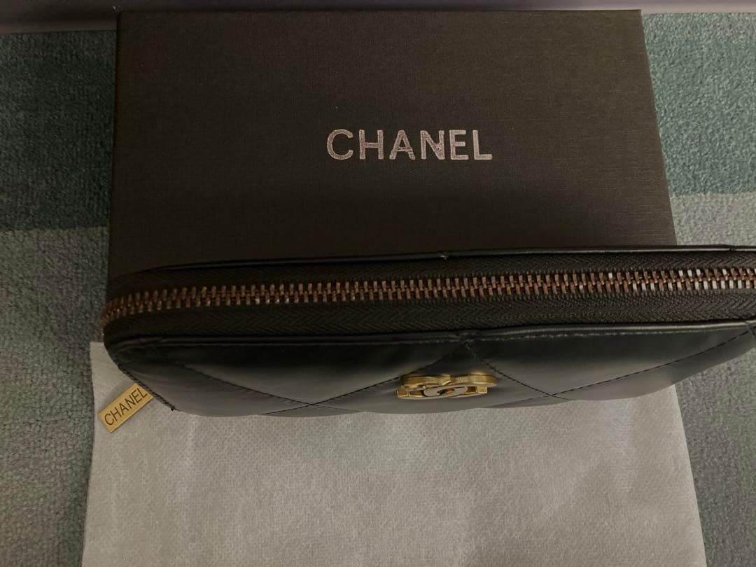 ブラック ノベルティ長財布