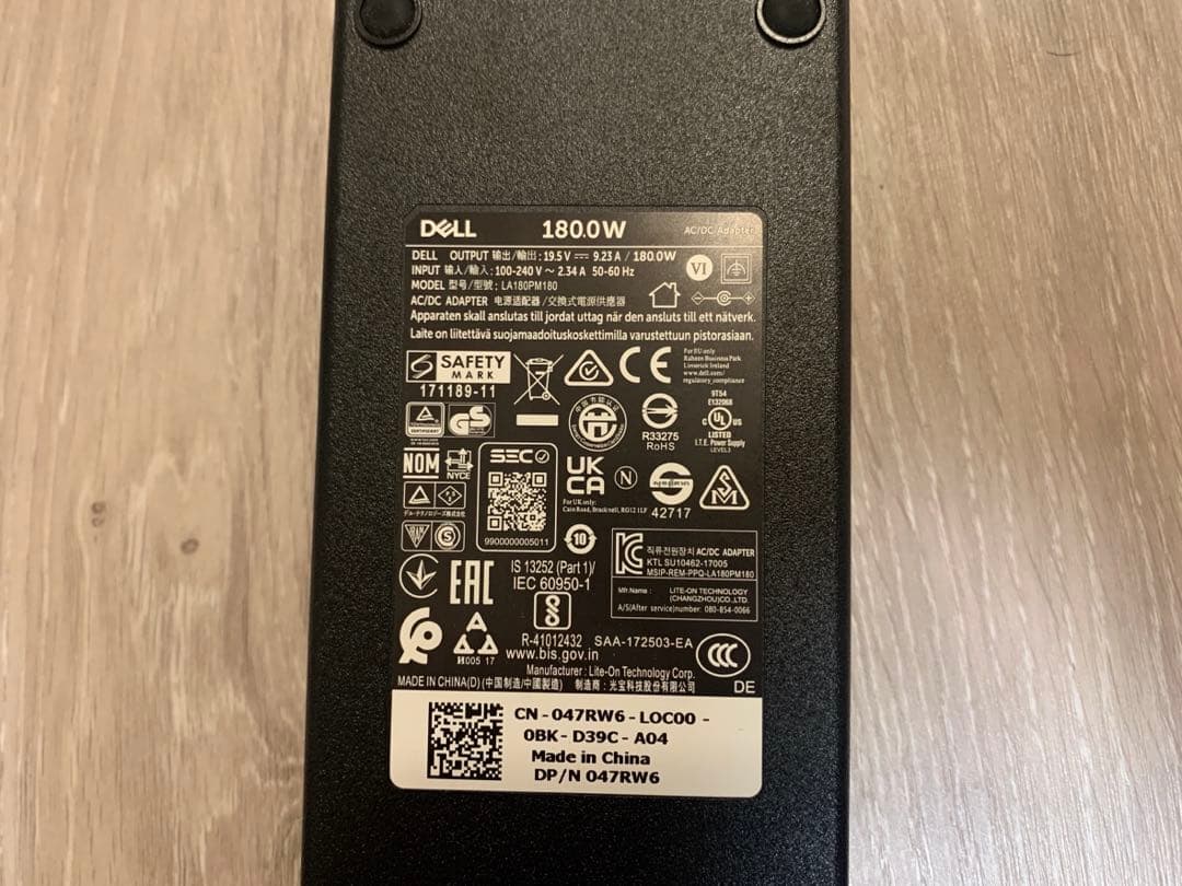 DELL DOCKドッキングステーションWD19 180W
