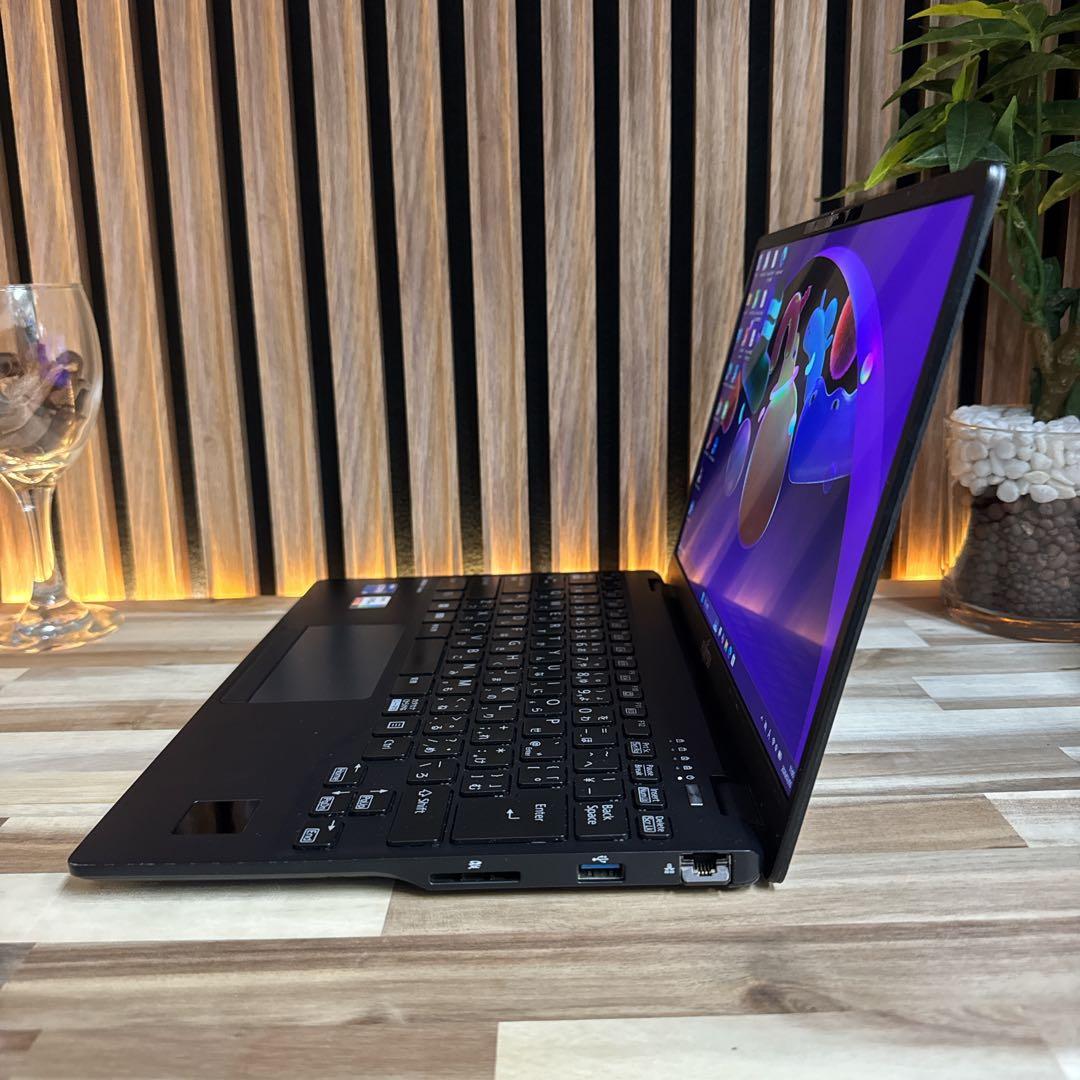 2022年モデル‼️LIFEBOOK☘️第12世代☘軽量☘️FHD☘️人気ノートパソコン