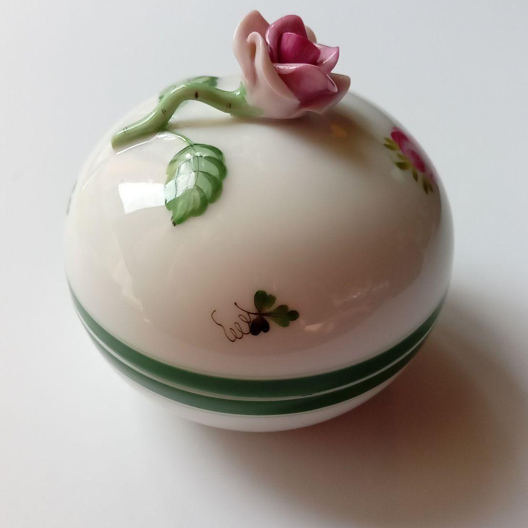 【未使用・新品同様】ヘレンド　ウィーンの薔薇　ボンボン