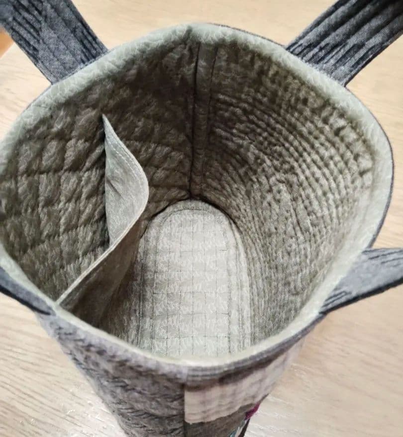 floowページです ハウスの手提げバッグ