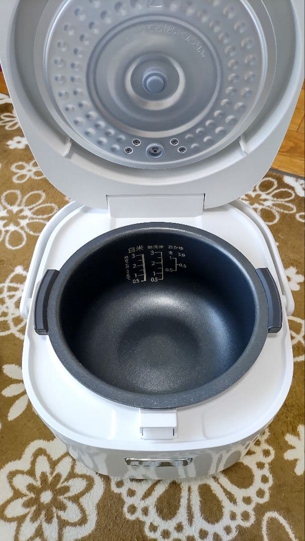 SHARP 炊飯器 ホワイト3号炊き