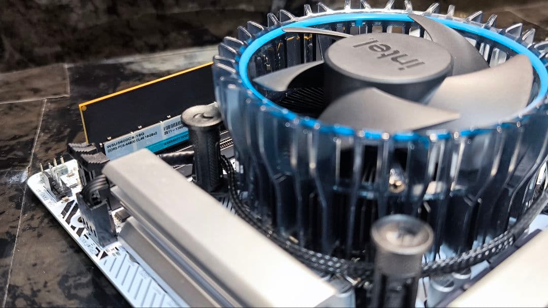 セット売り!! ASRock B760M I5-13400F DDR5 16G