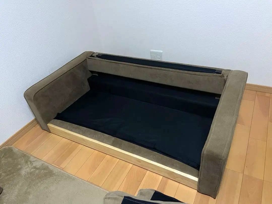 【10/25まで出品・送料込たのめるメル便】2人掛けコーデュロイソファ ブラウン