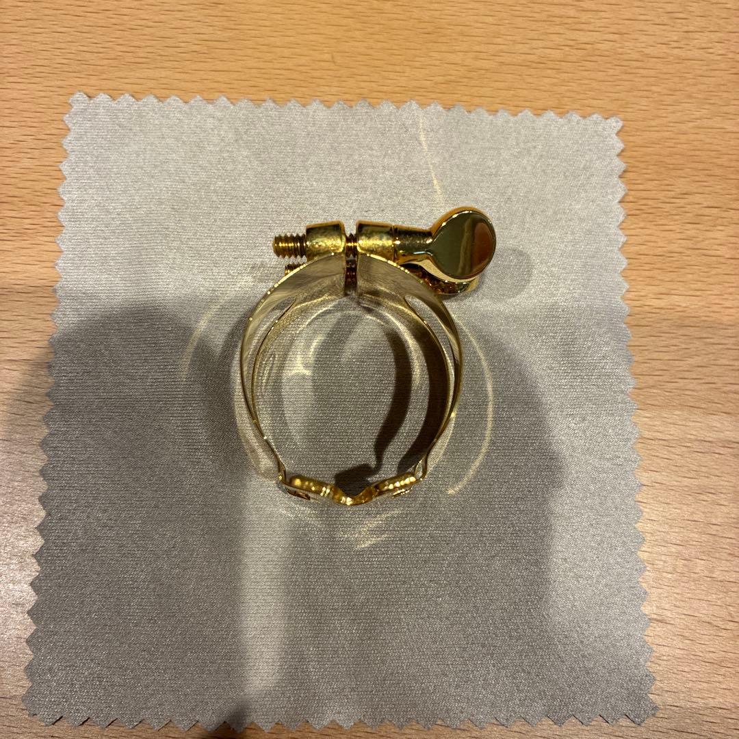 ハリソン テナーサックス リガチャー 金メッキ？