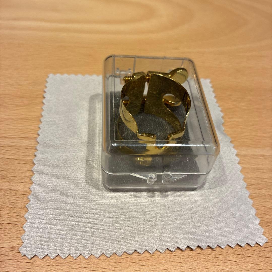 ハリソン テナーサックス リガチャー 金メッキ？