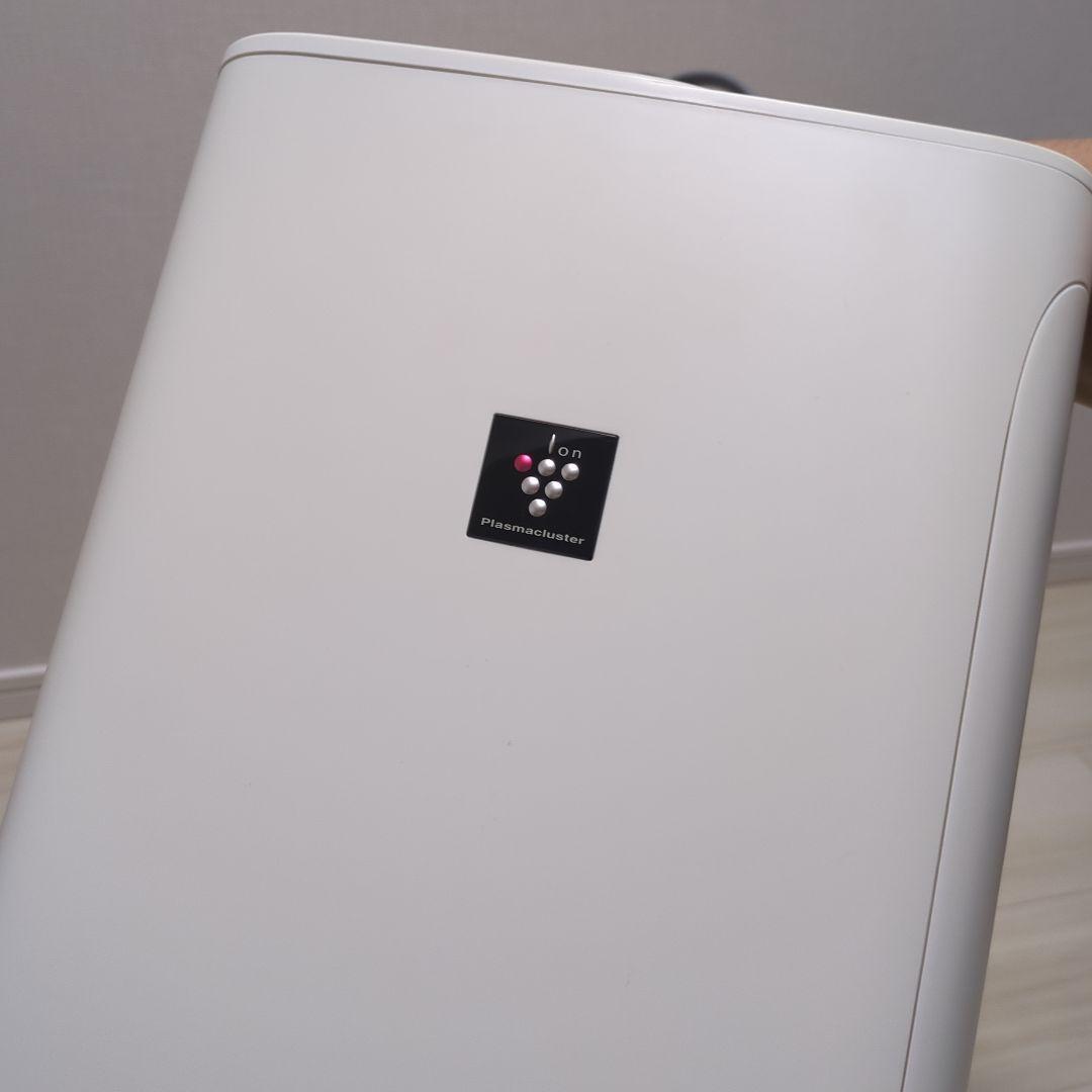 【送料込み】シャープ　SHARP HV-P55-W 置き型加湿器