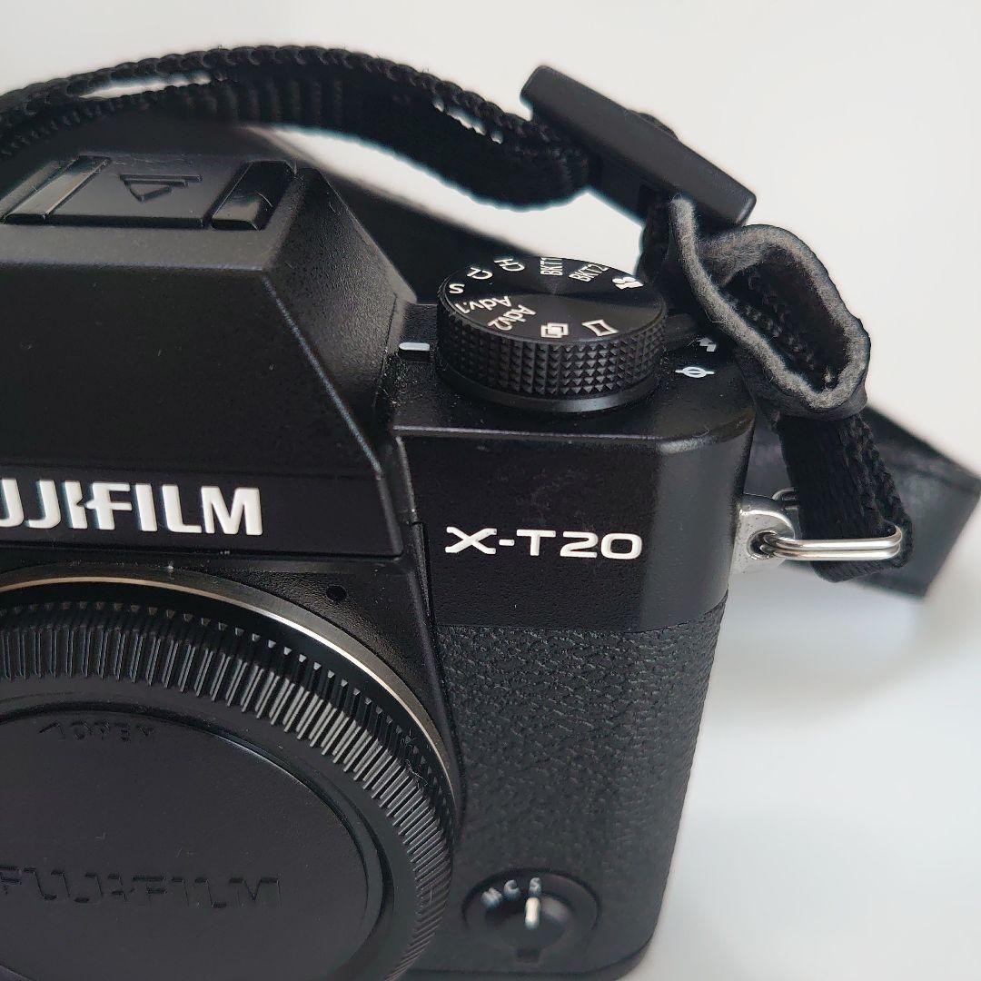 【美品】Fujifilm X-T20 デジタル一眼レフ 純正バッテリー2個付き