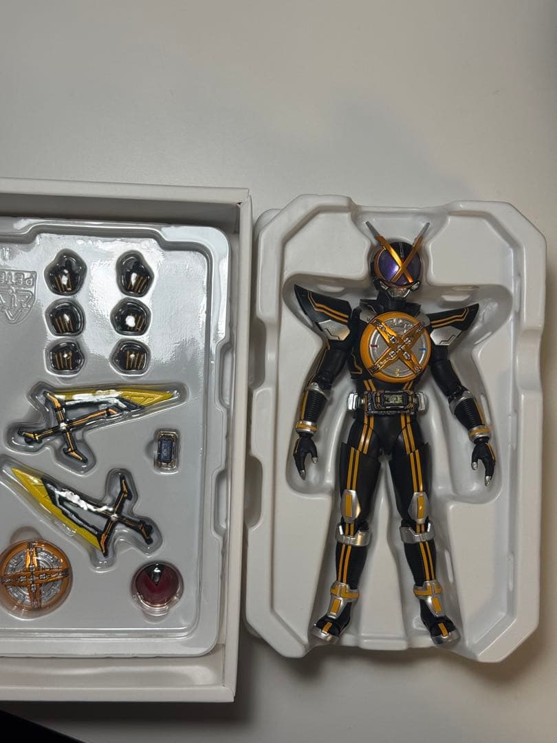 S.H.Figuarts（真骨彫製法） 仮面ライダーネクストカイザ