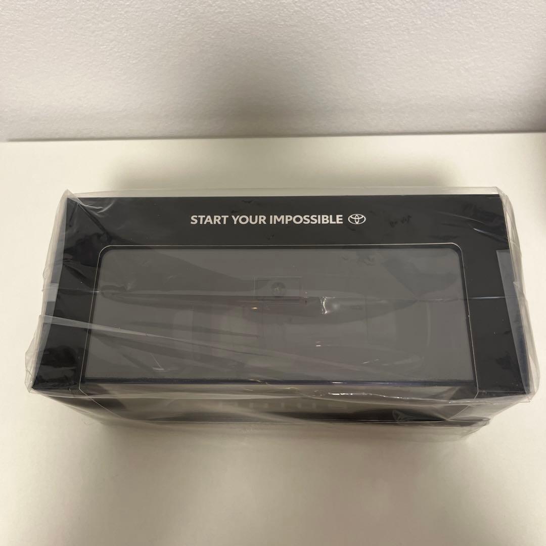 トヨタ　PRIUS プリウス ミニカー 1/30アティチュードブラックマイカ