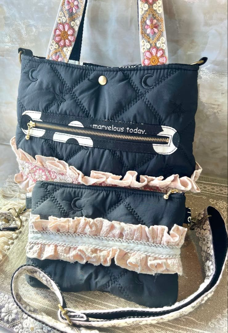 コヤンイサムチョン　Lサイズルミ　刺繍キルトのコロりんバッグ&スマホショルダー