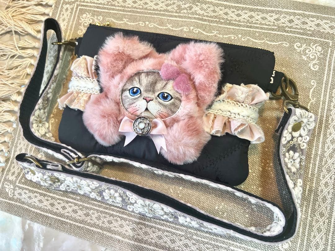 コヤンイサムチョン　Lサイズルミ　刺繍キルトのコロりんバッグ&スマホショルダー