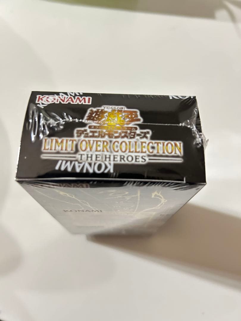LIMIT OVER COLLECTION THE HEROES 15パック入り