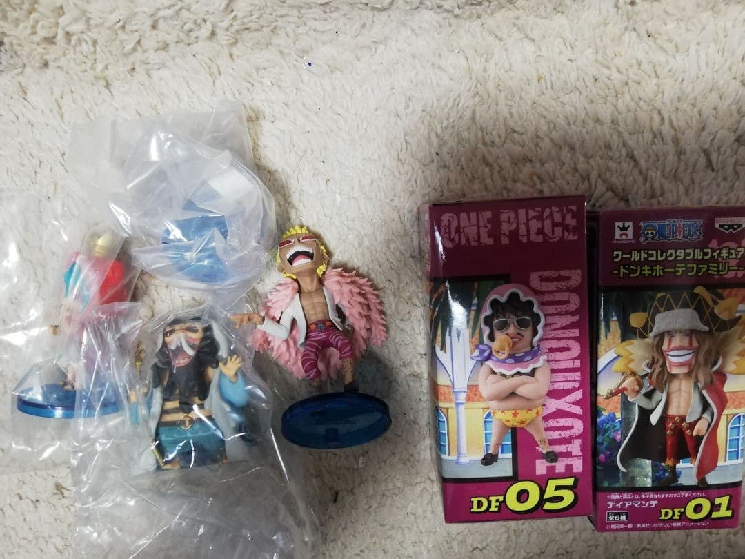 ワンピース ワールドコレクタブルフィギュア　ドンキホーテファミリー