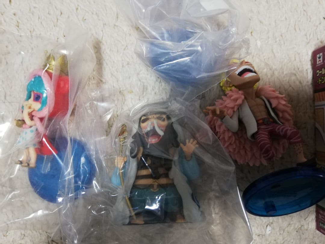 ワンピース ワールドコレクタブルフィギュア　ドンキホーテファミリー