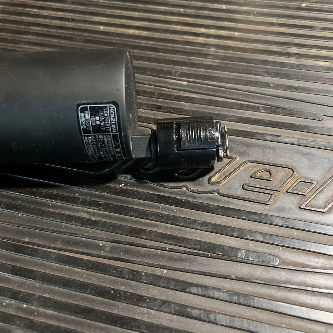 ブラック円筒形LEDスポットライト　コイズミ　ダクトレール用　4個