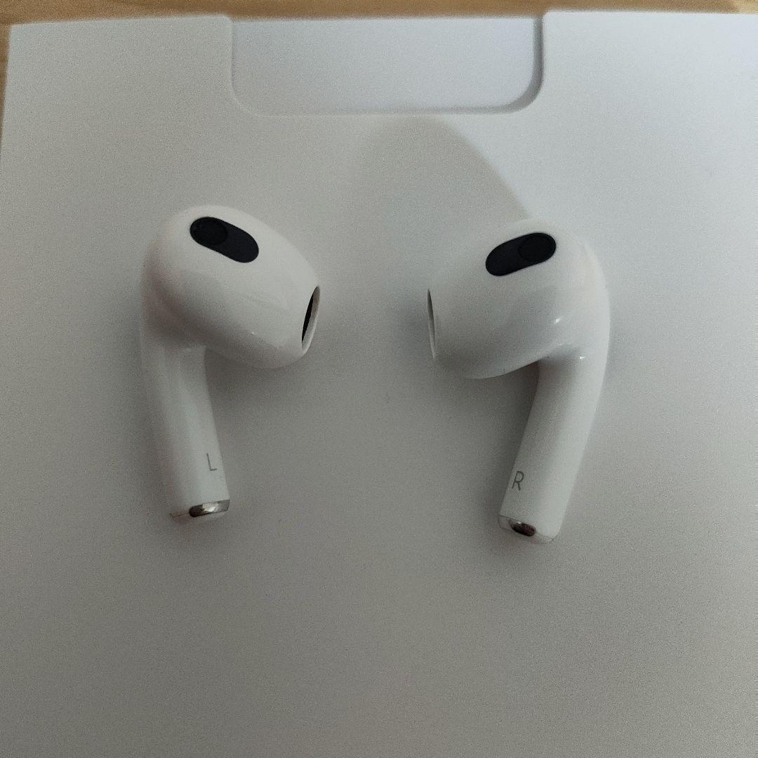 AirPods 第3世代 【刻印あり】本体 イヤホン ホワイト