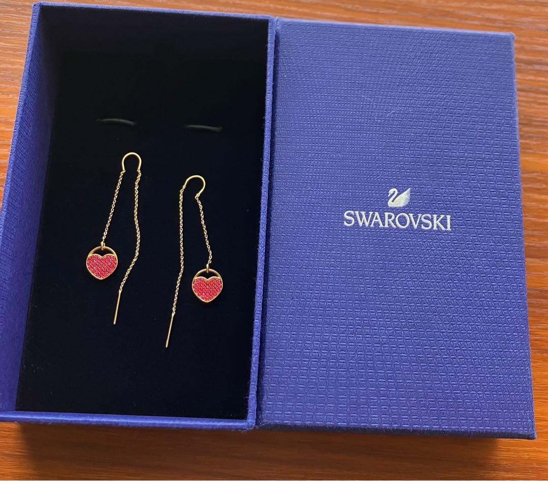 Swarovski ハート型ピアス ピンク