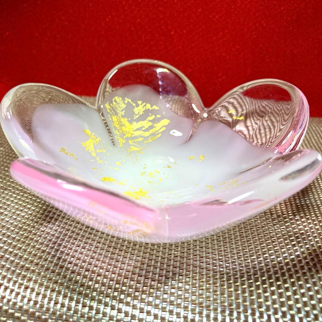 銀座WAKO 玻璃の匠 マルティグラス 金彩 小鉢 金箔入　桜型　未使用シール付