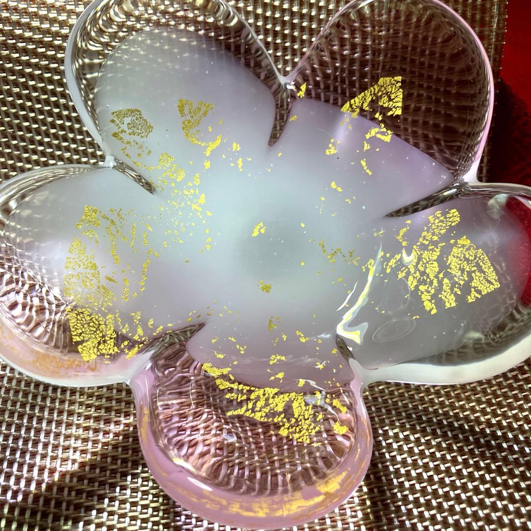 銀座WAKO 玻璃の匠 マルティグラス 金彩 小鉢 金箔入　桜型　未使用シール付