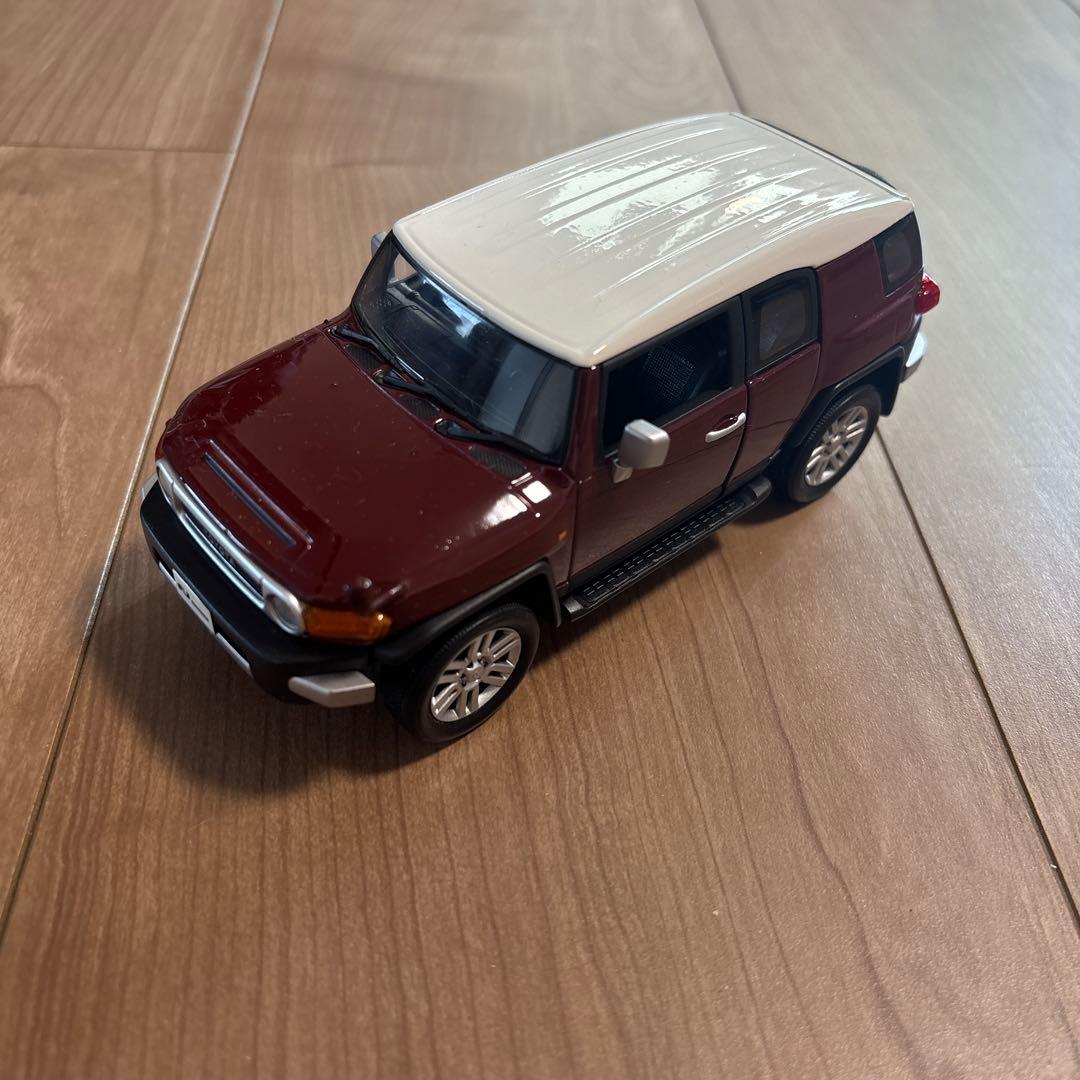【非売品】TOYOTA FJクルーザー色見本ミニカー　ツートンブリックレッドメタ
