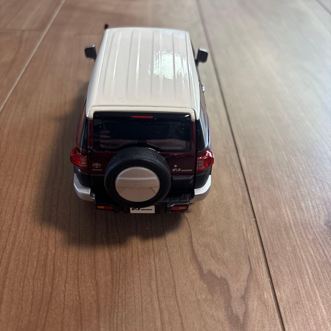 【非売品】TOYOTA FJクルーザー色見本ミニカー　ツートンブリックレッドメタ