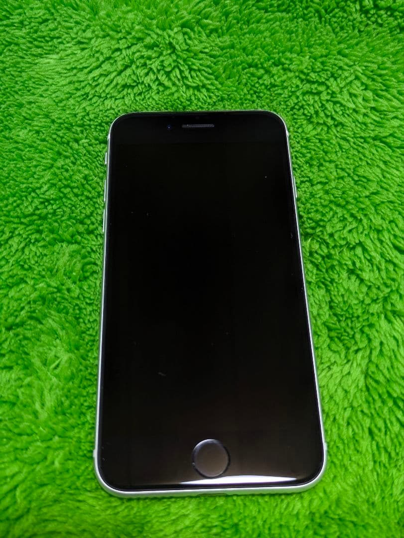 iPhone SE (第2世代) se2 アイフォン kddi 本体のみ