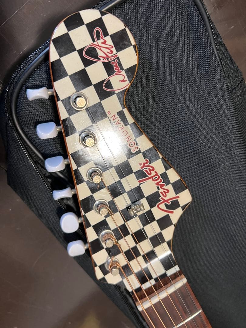 アコースティックギター　Fender