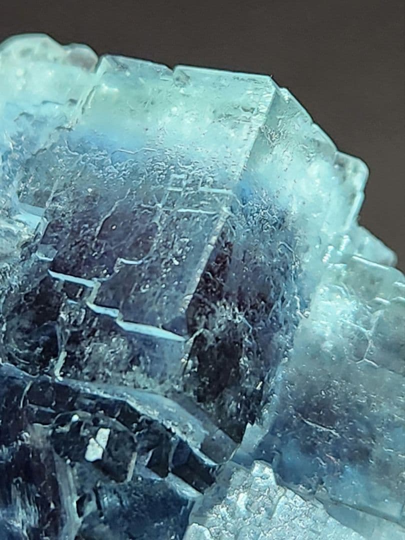 レア✨赤蛍光 高品質 湖南省産 フローライト 原石