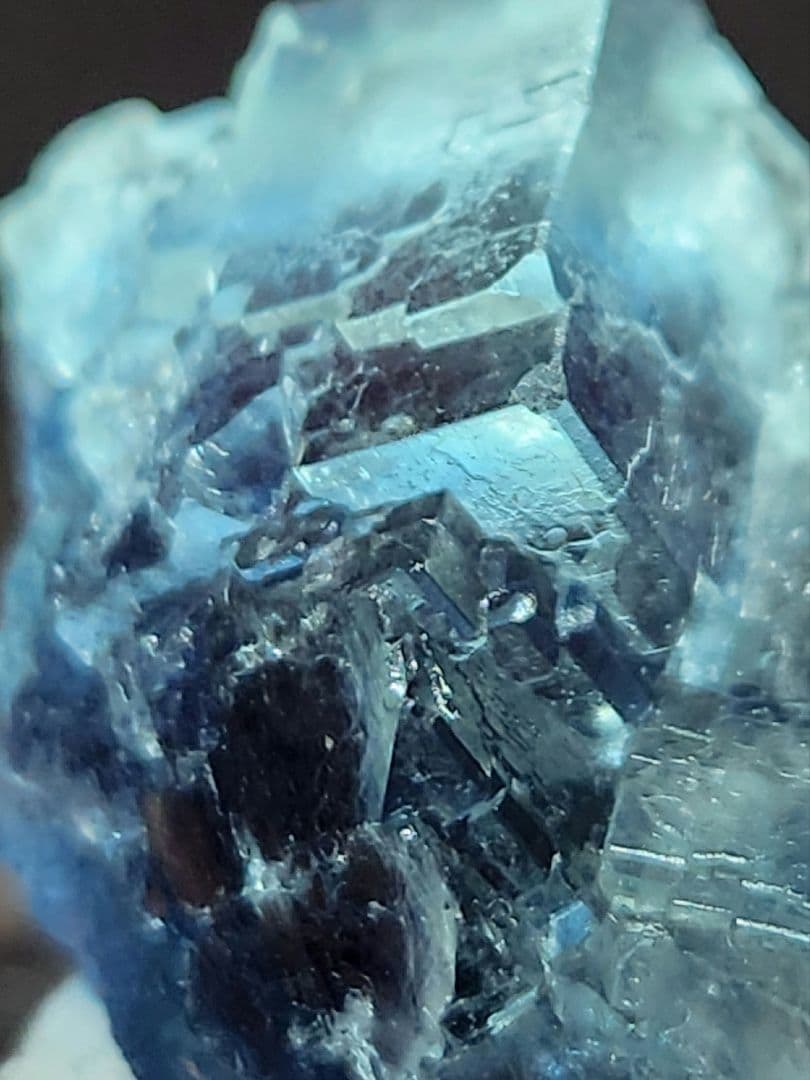 レア✨赤蛍光 高品質 湖南省産 フローライト 原石