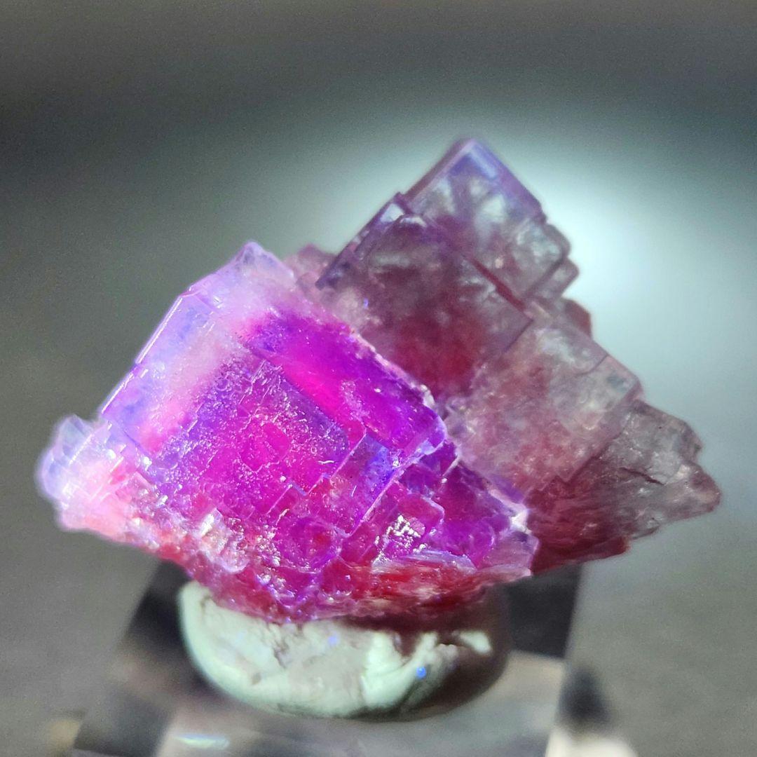 レア✨赤蛍光 高品質 湖南省産 フローライト 原石