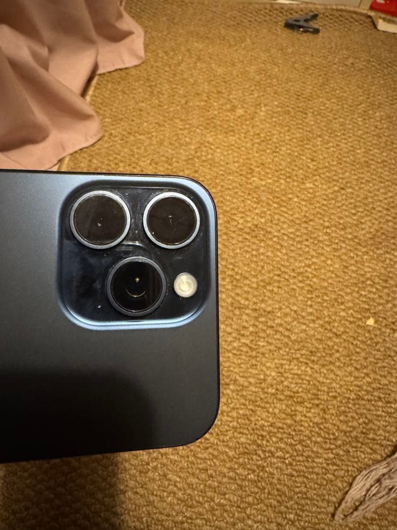 海外版 iPhone 15 Pro Max 1TB，極美品，バッテリーは100%