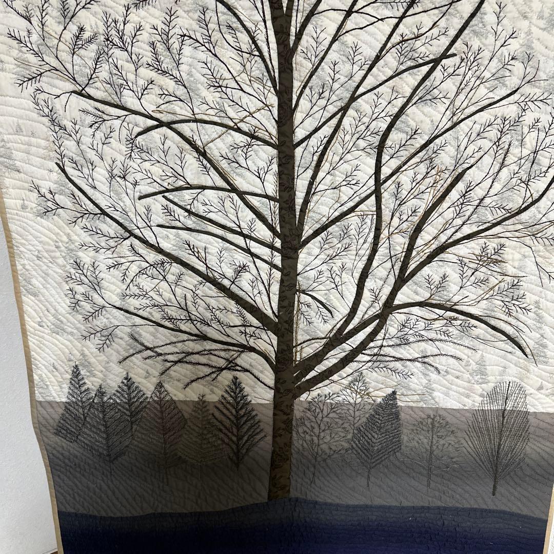 ハンドメイドパッチワークキルト、木のタペストリー