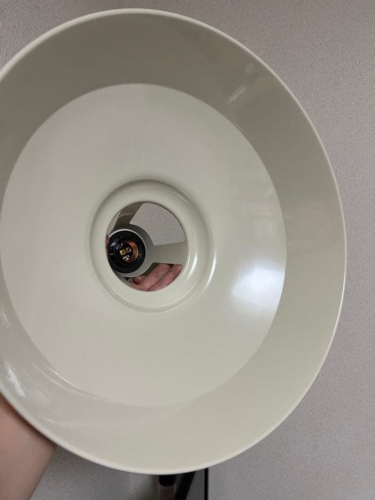 ペンダントライト　スチール  クリーム色