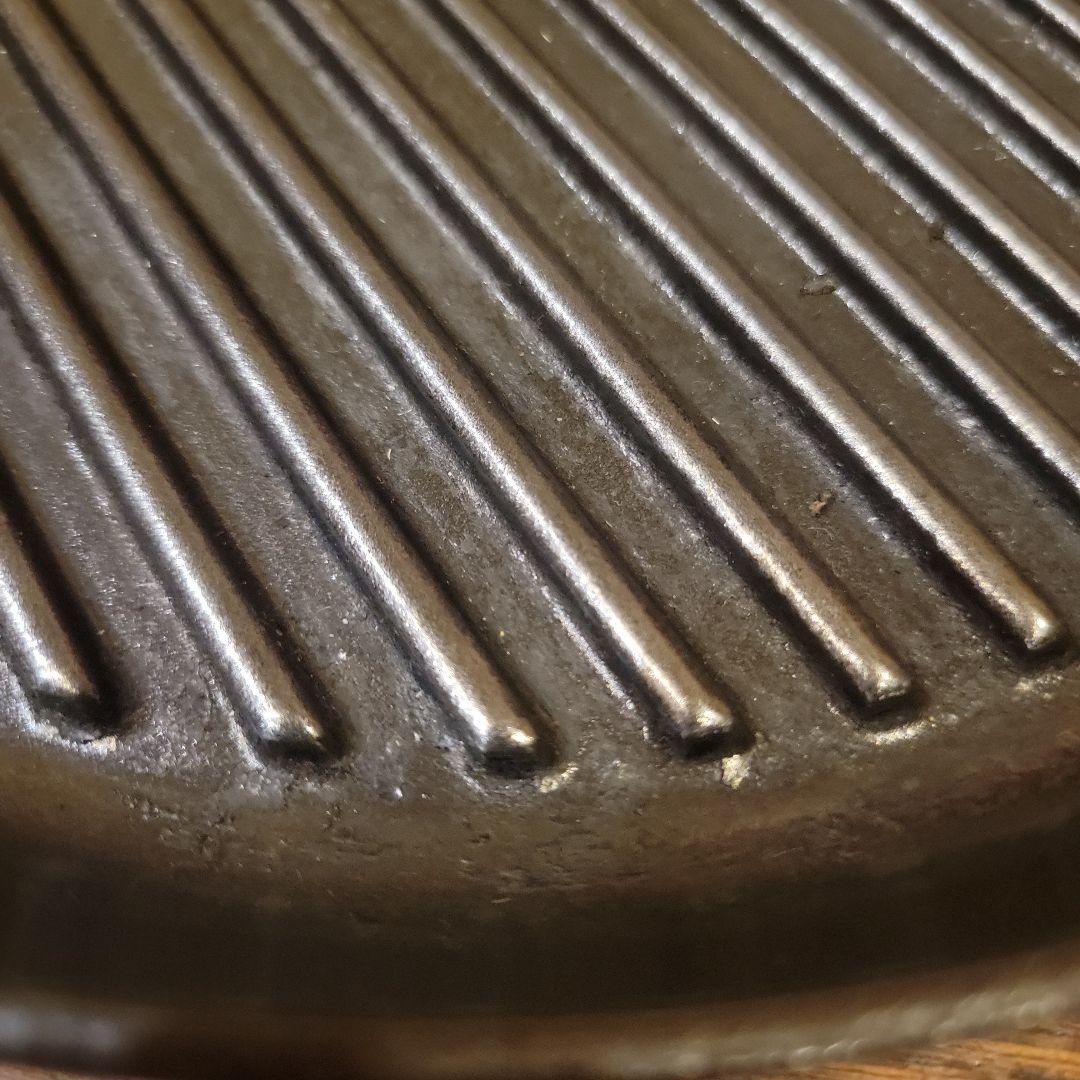 STAUB 鋳鉄ラウンドグリルパン　26cm