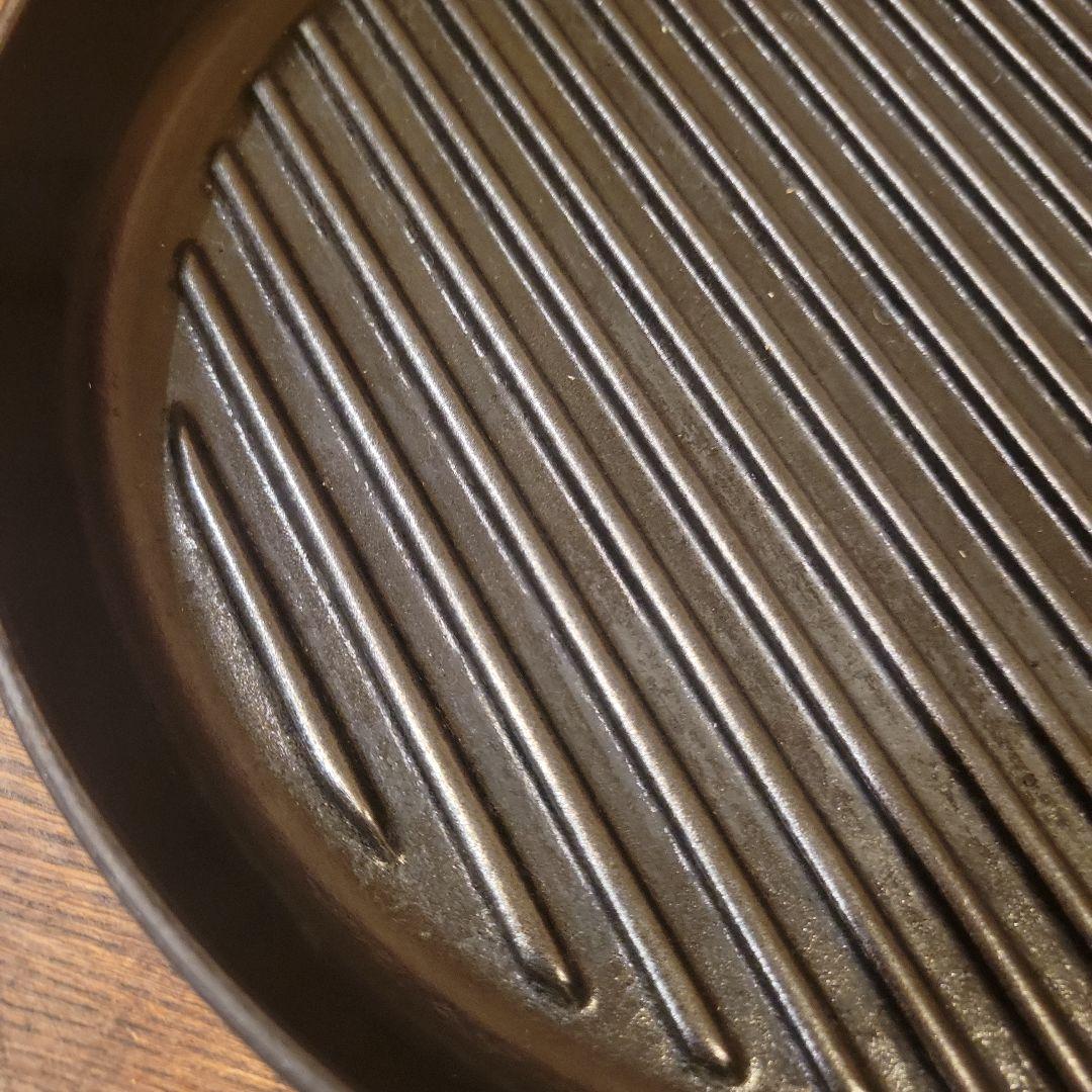 STAUB 鋳鉄ラウンドグリルパン　26cm