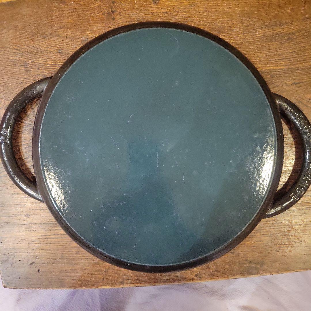 STAUB 鋳鉄ラウンドグリルパン　26cm