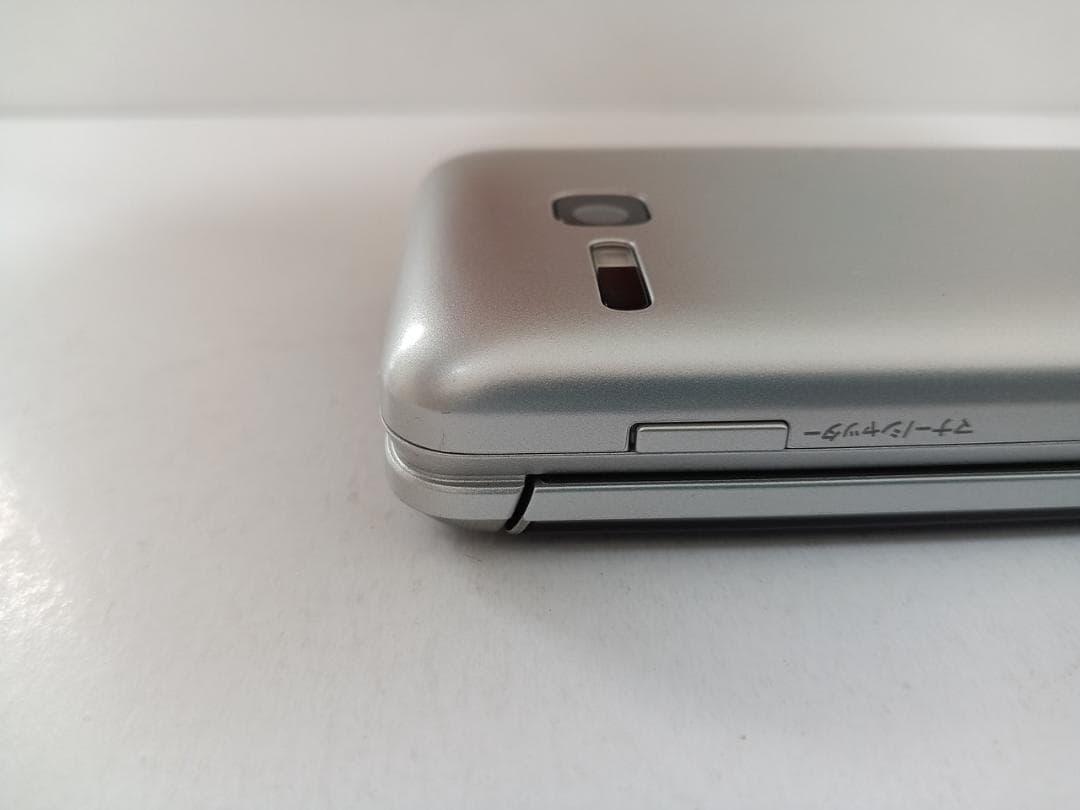 ☆ Y!mobile DIGNO ケータイ3 903KC シルバー