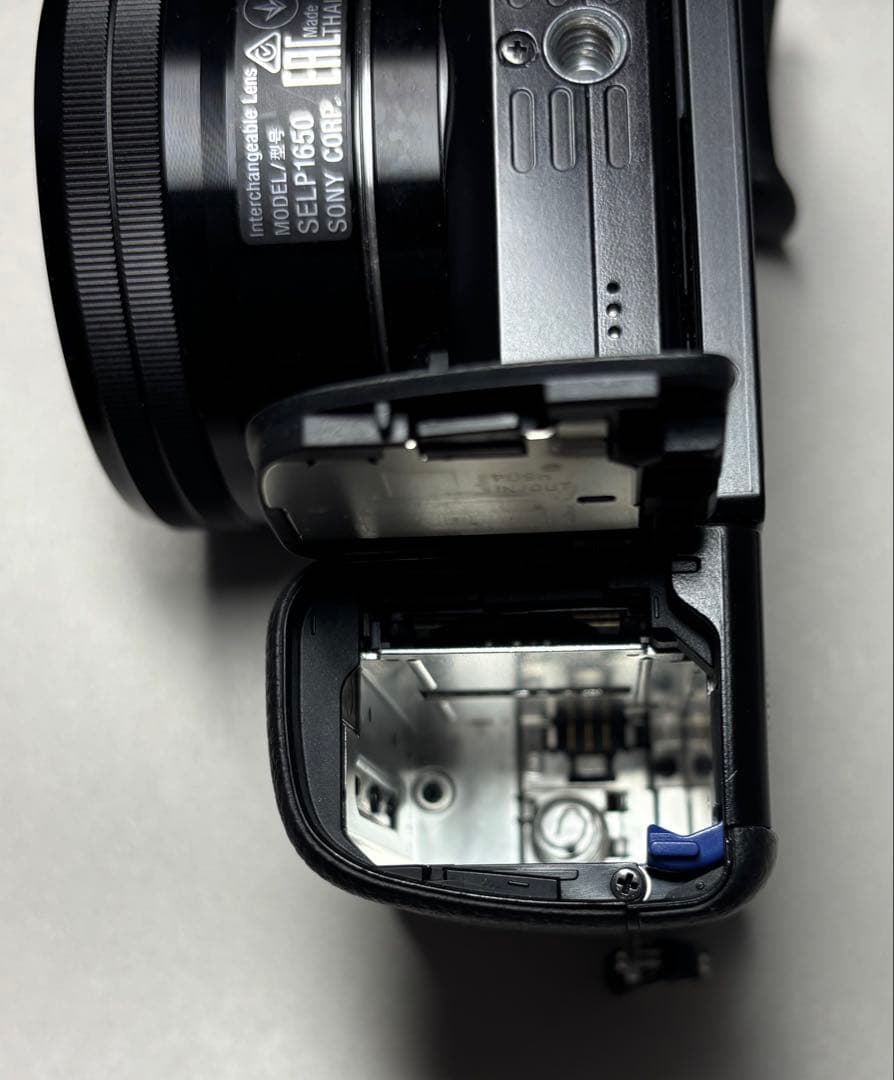 SONY α6000 標準レンズ付 美品 シャッター723回