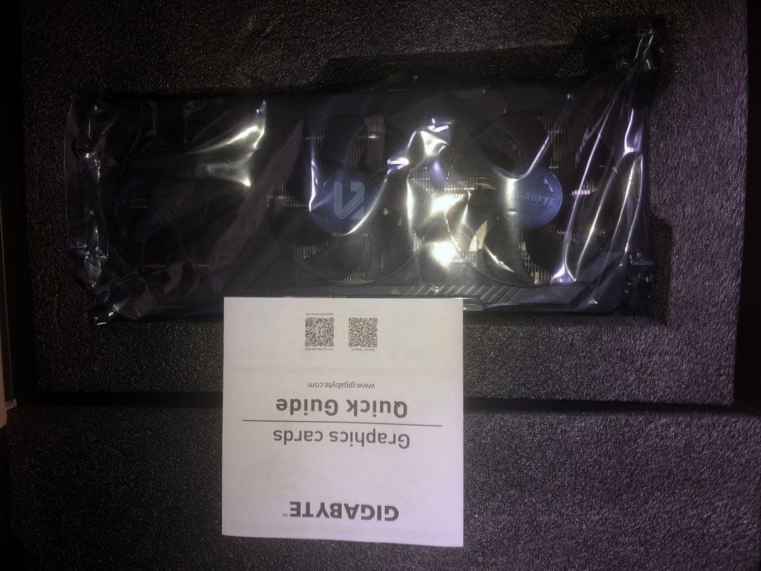 【ブタゴリラさん専用】GIGABYTE AMD Radeon RX 9070